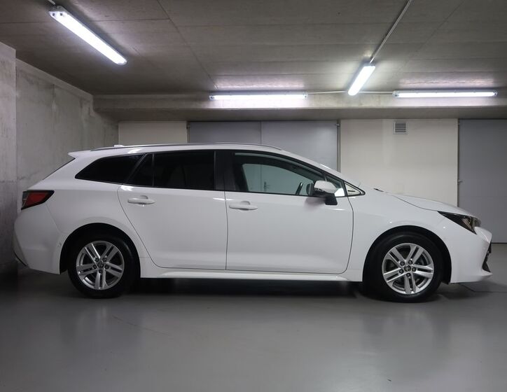 Toyota Corolla 4