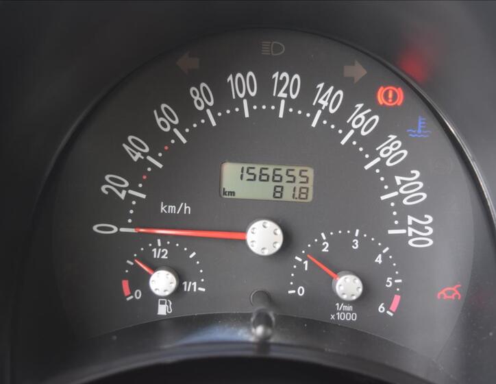 Volkswagen New Beetle 29