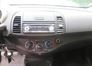 Nissan Micra 10