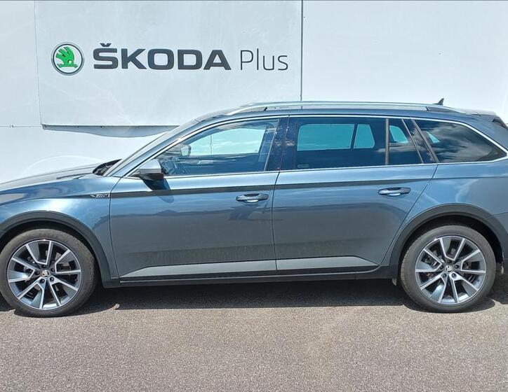 Škoda Superb 10