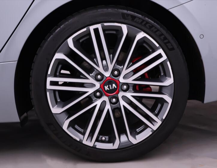 KIA ProCeed 33