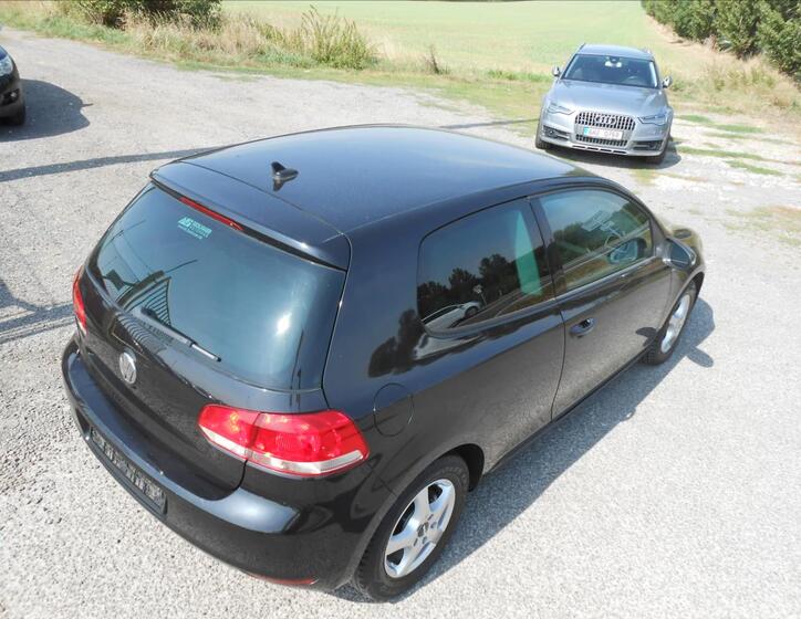 Volkswagen Golf 28