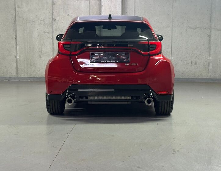 Toyota Yaris 5