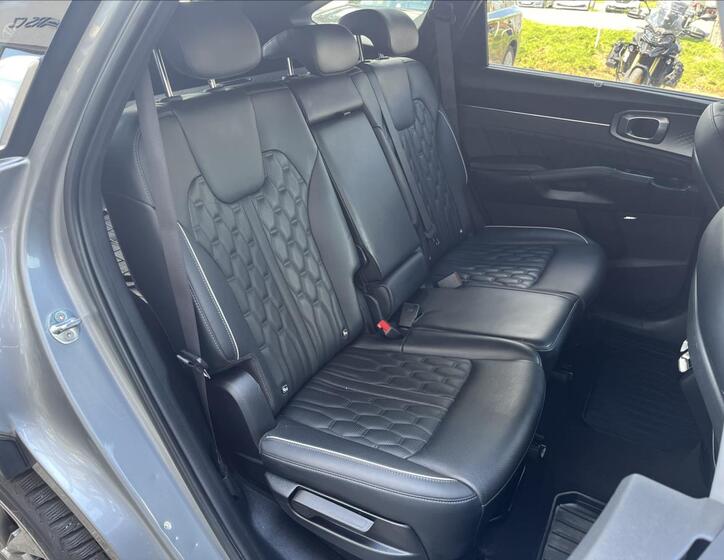 KIA Sorento 23