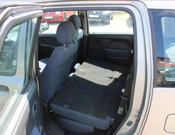 Suzuki Wagon R 11