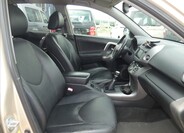 Toyota RAV4 10