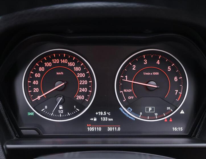 BMW Řada 2 26