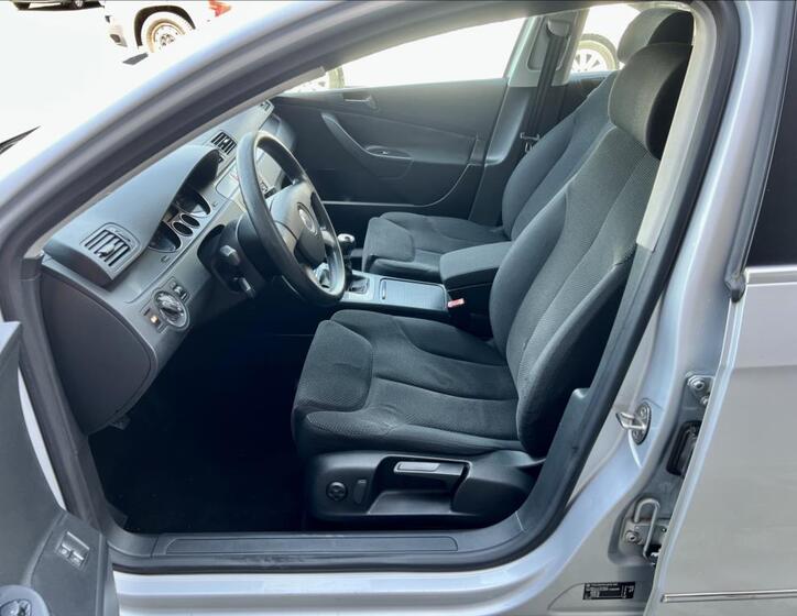 Volkswagen Passat 10