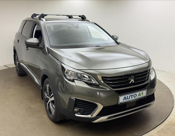 Peugeot 5008 3