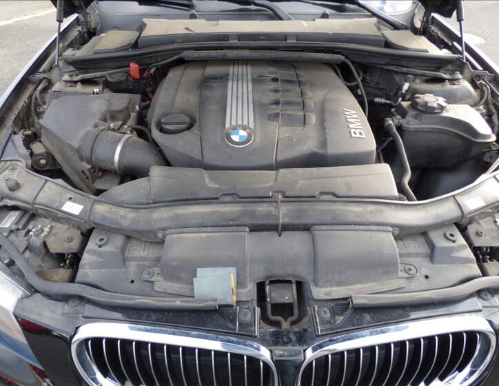 BMW Řada 3 52