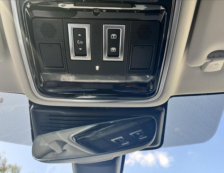 Land Rover Range Rover Velar 33