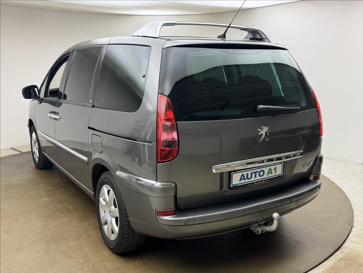 Peugeot 807