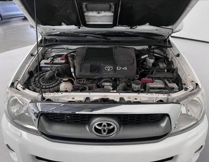Toyota Hilux 19