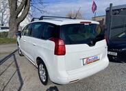 Peugeot 5008 4