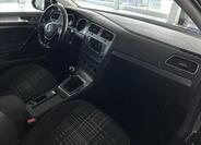 Volkswagen Golf 9