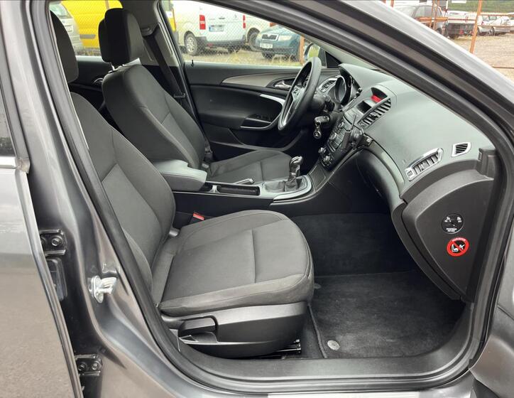 Opel Insignia 11