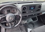 Mercedes-Benz Sprinter 9
