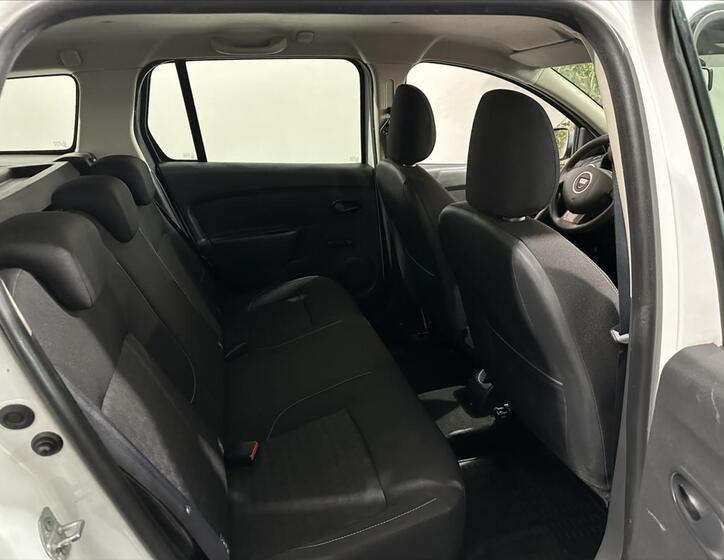 Dacia Logan 16