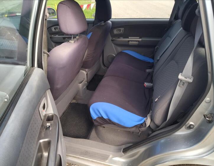 KIA Carens 12