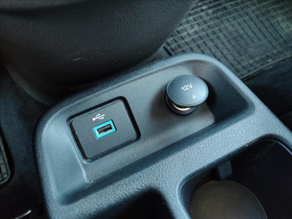 Ford Transit Connect 32