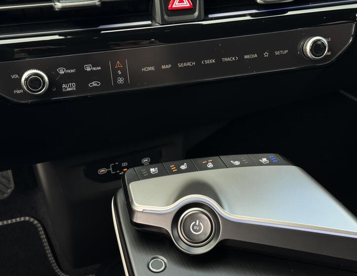 KIA EV6 23