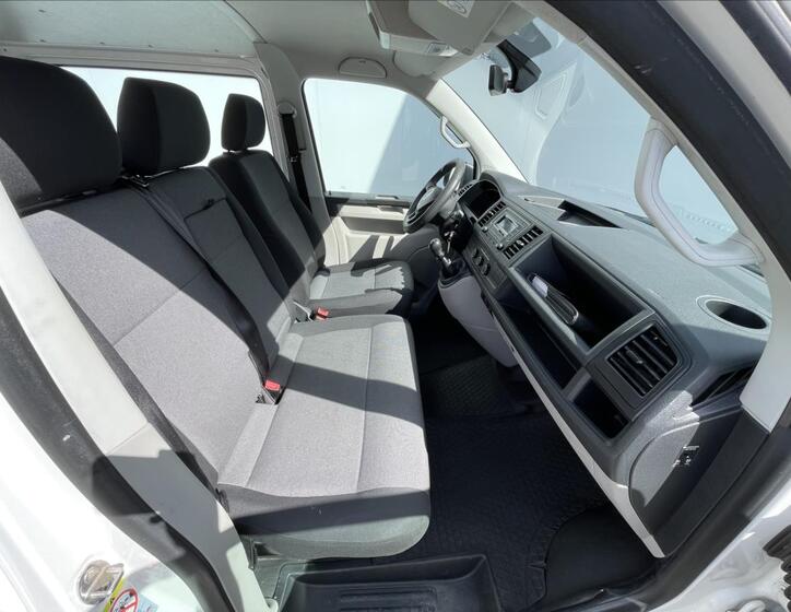Volkswagen Transporter 18