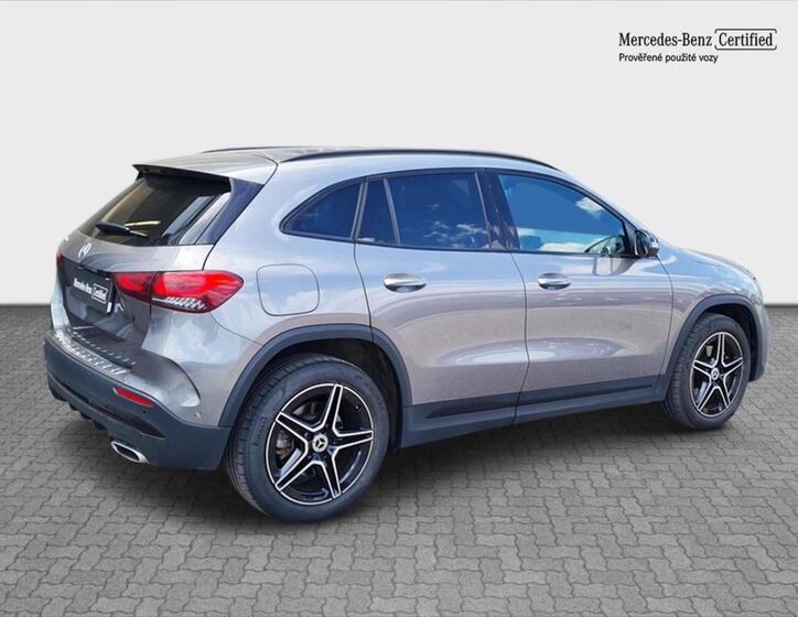 Mercedes-Benz GLA 5