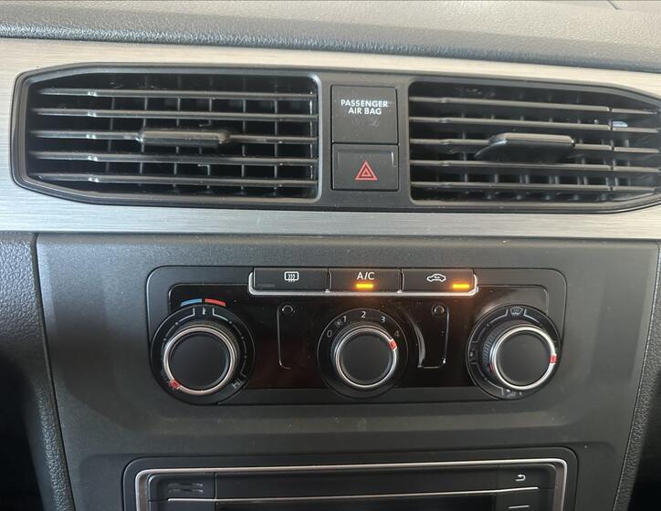Volkswagen Caddy 23