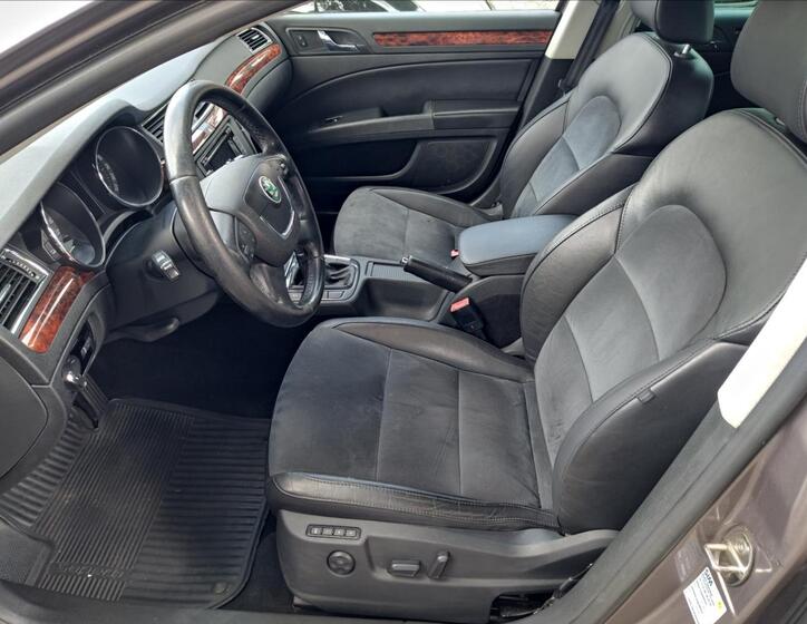 Škoda Superb 21
