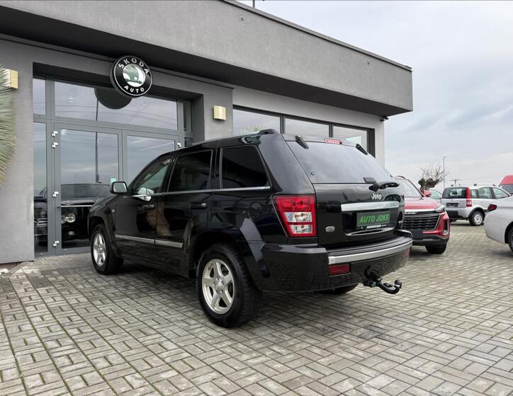 Jeep Grand Cherokee 8