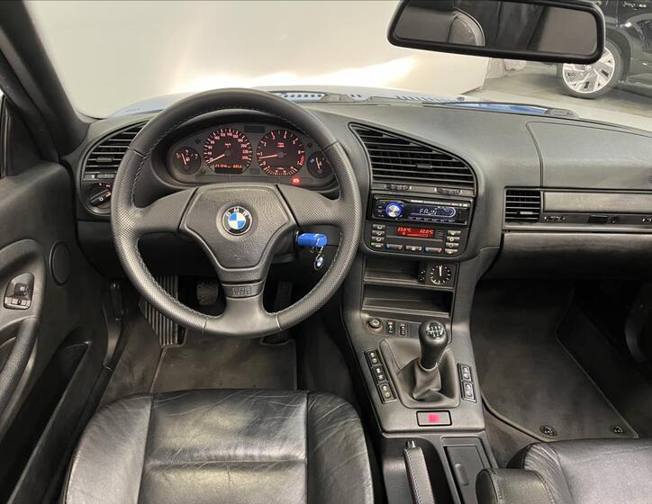 BMW Řada 3 8