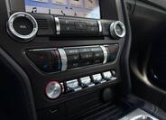 Ford Mustang 24