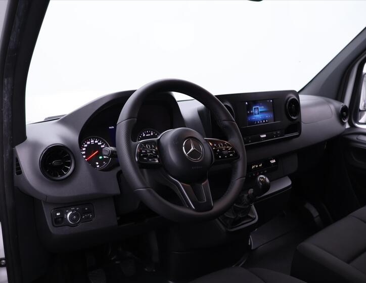 Mercedes-Benz Sprinter 24