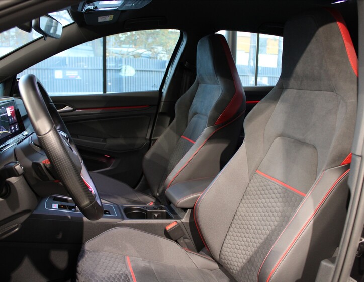 Volkswagen Golf 8