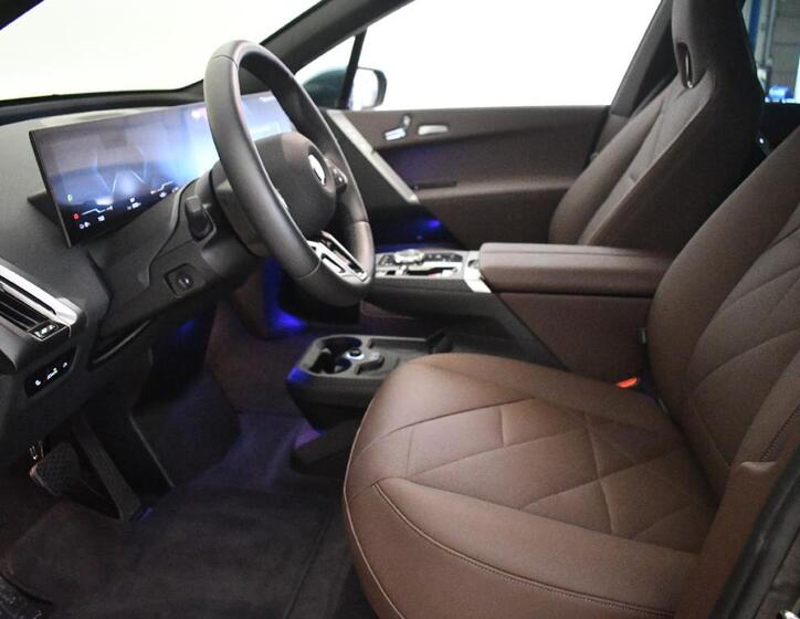 BMW iX 5