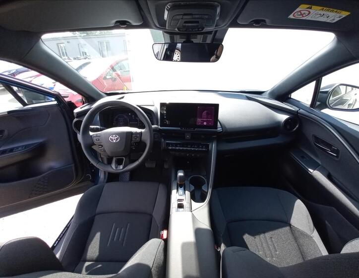 Toyota C-HR 13