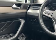 Volkswagen Passat 13