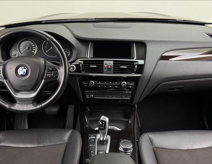 BMW X3 7