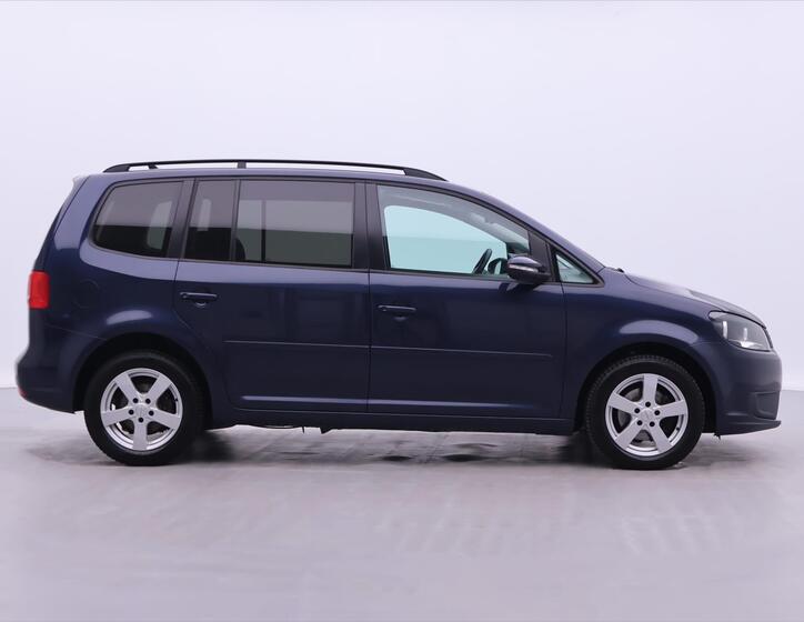 Volkswagen Touran 8