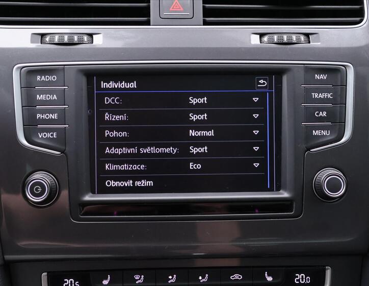 Volkswagen Golf 20