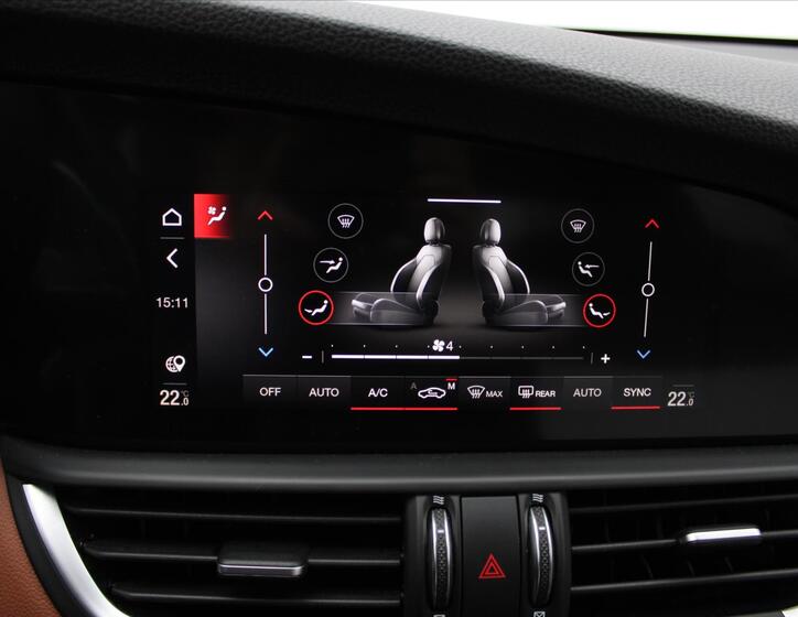 Alfa Romeo Giulia 21