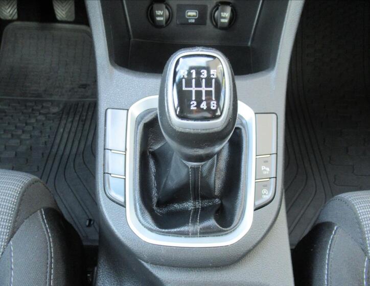 Hyundai i30 13