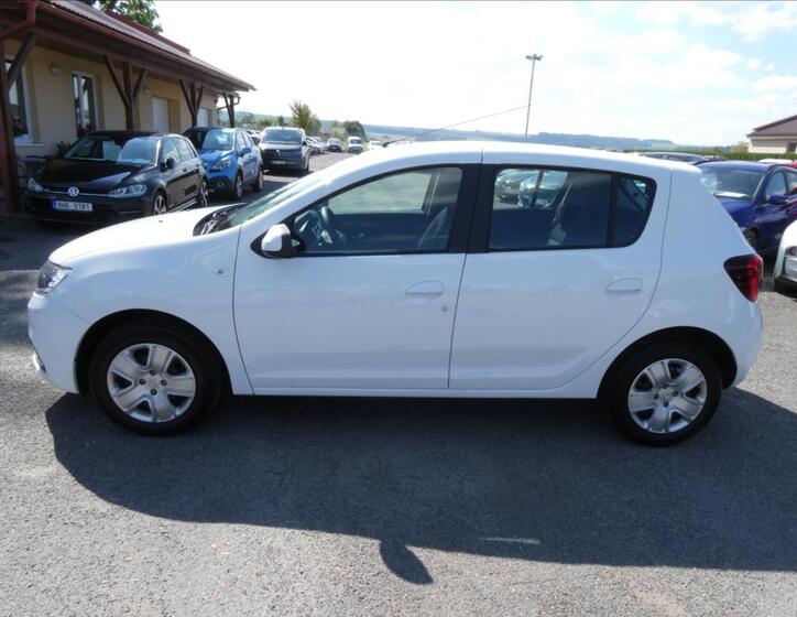 Dacia Sandero 6