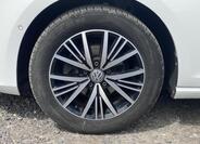 Volkswagen Golf 9