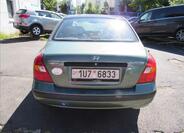 Hyundai Elantra 5