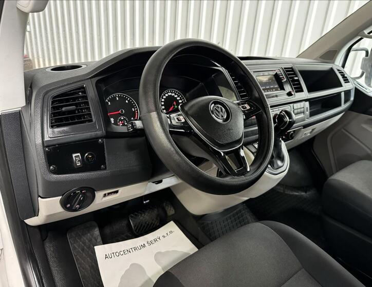 Volkswagen Transporter 16
