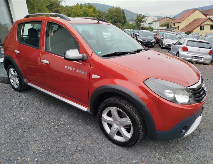 Dacia Sandero 8