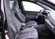 Volkswagen Golf 11