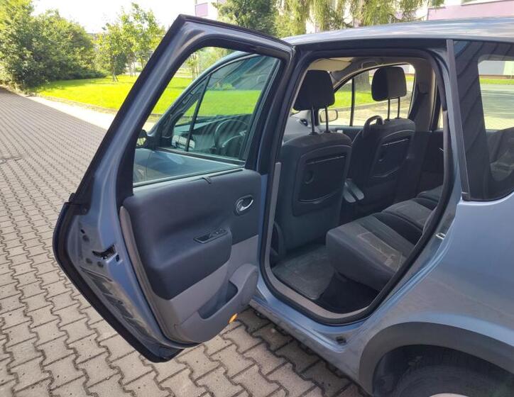 Renault Scénic 13
