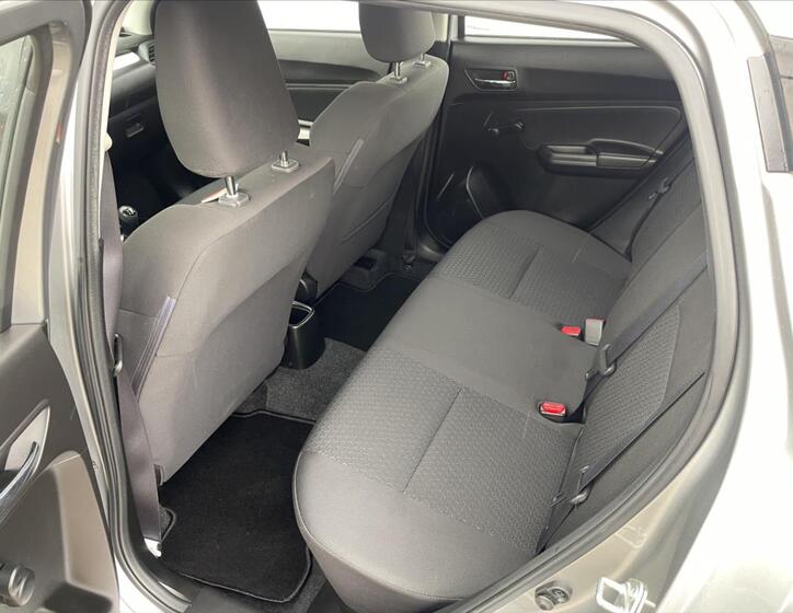 Suzuki Swift 12